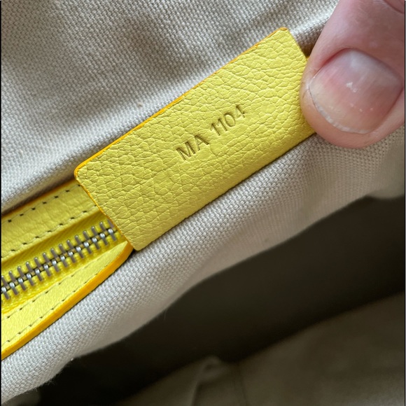 **SOLD** Givenchy Nightingale - Picture 9 of 12